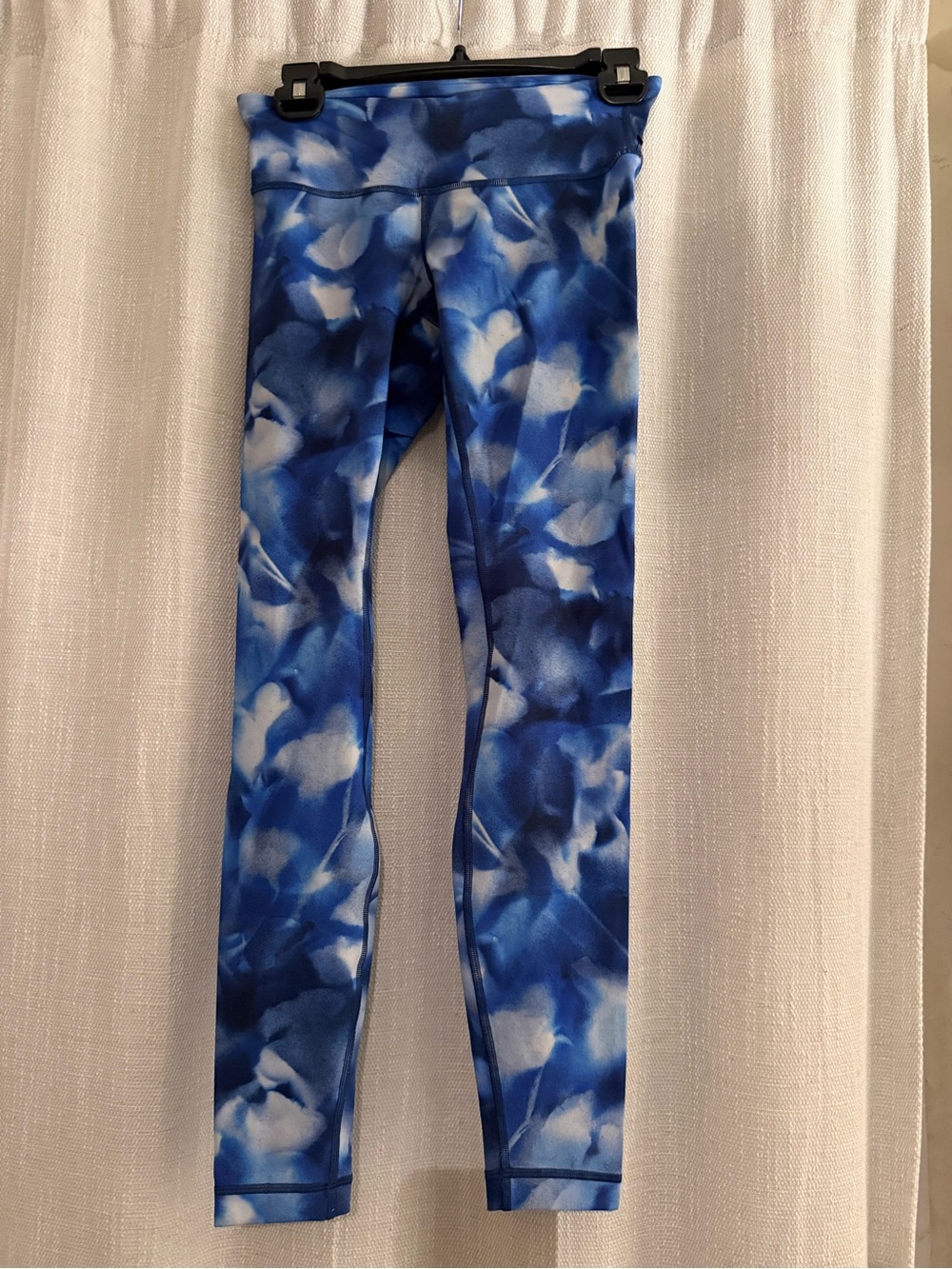 Lululemon Wunder Under leggings Size 4